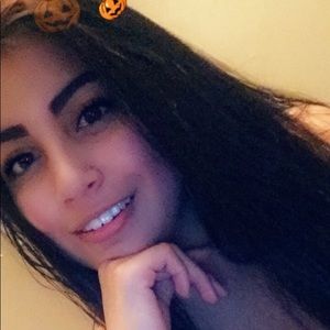 Meet your Posher, Jocelyn